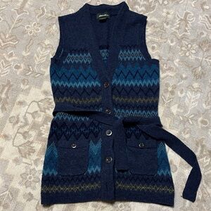 Eddie Bauer Blue Patterned Vest 100% lamb’s wool